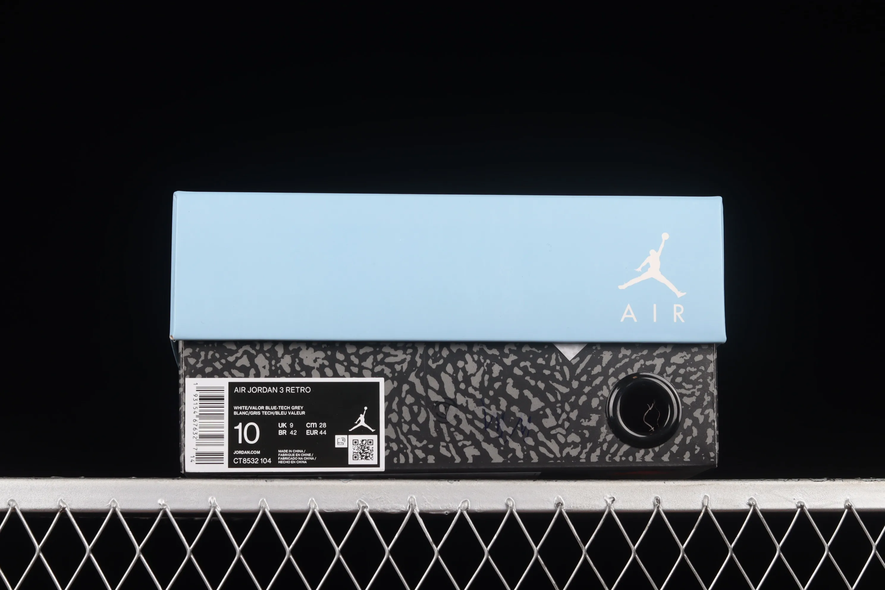 All categories Air Jordan Jordan series basketball shoes Air Jordan 3 foreign trade version Air Jordan 3 UNC AJ3 Joe 3 North Carolina blue white burst blue crack mid-basketball sneakers CT8532-104